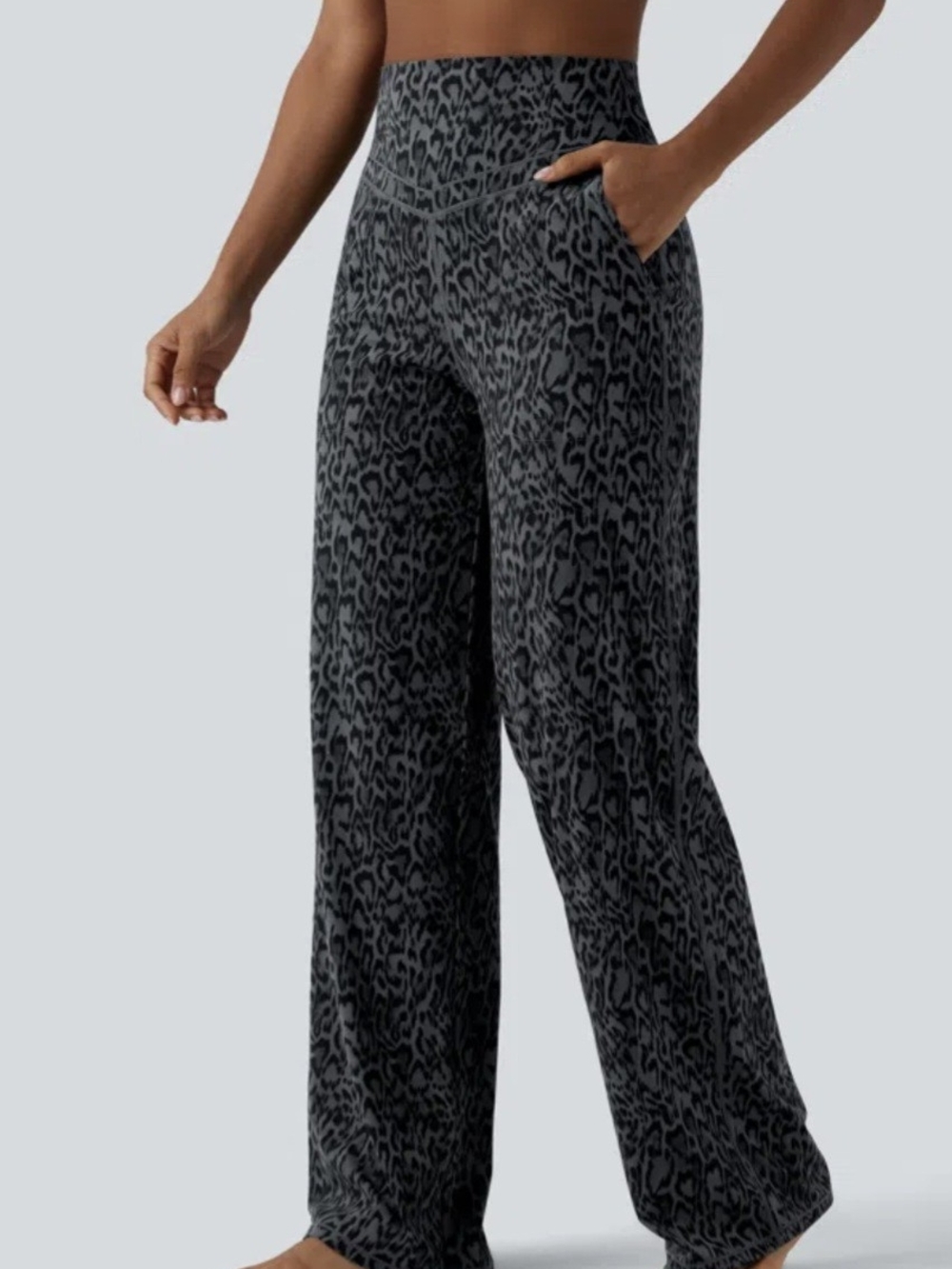 Halara UltraSculpt Shadow Leopard High Waisted Wide Leg Pants Sm.Reg Black/Gray